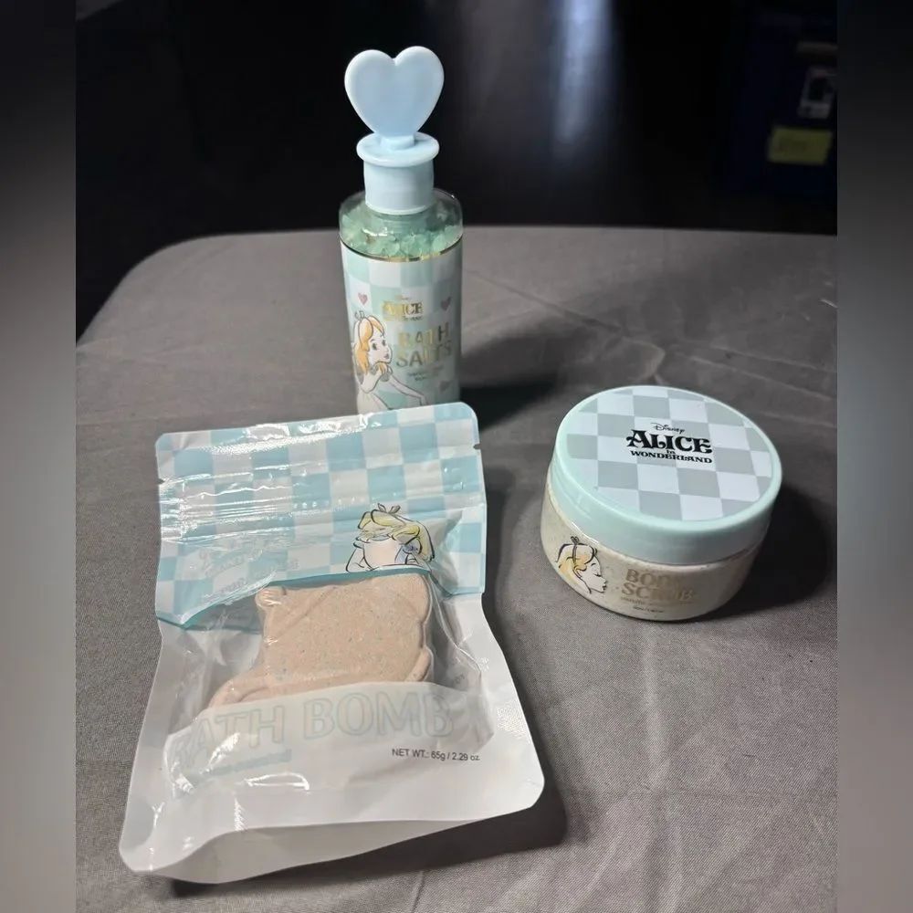 3 New Alice in Wonderland Themed Bath Bundle NWT Vanilla Shea